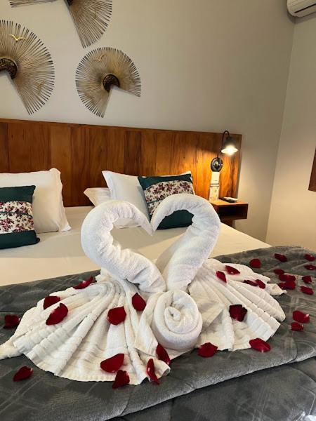 Hotel Pousada Shangri-La 세라니그라 외부 사진
